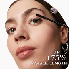 Lancôme packaging back label displaying ingredients and wear-time benefit