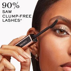 Lancôme curved wand shape highlighting micro-bristles for lift