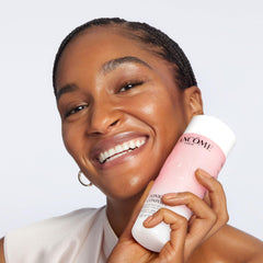 Lancôme ingredient visual focusing on hyaluronic acid for sustained skin hydration benefit