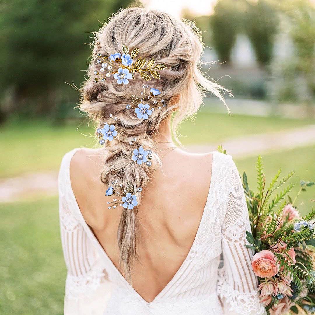 LAPOHI mini comb and pins arranged on lace, easy styling benefit