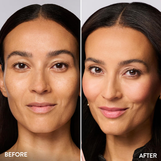 LAURA GELLER NEW YORK loose powder texture close-up illustrating silky finish and blendability
