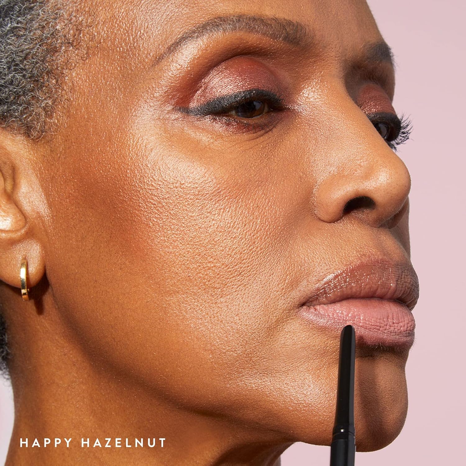 LAURA GELLER NEW YORK lip liner paired with lipstick for layered color control