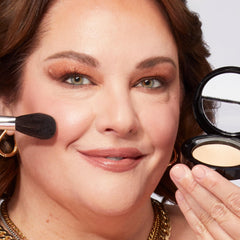 LAURA GELLER NEW YORK close-up of baked texture revealing silky finish benefit