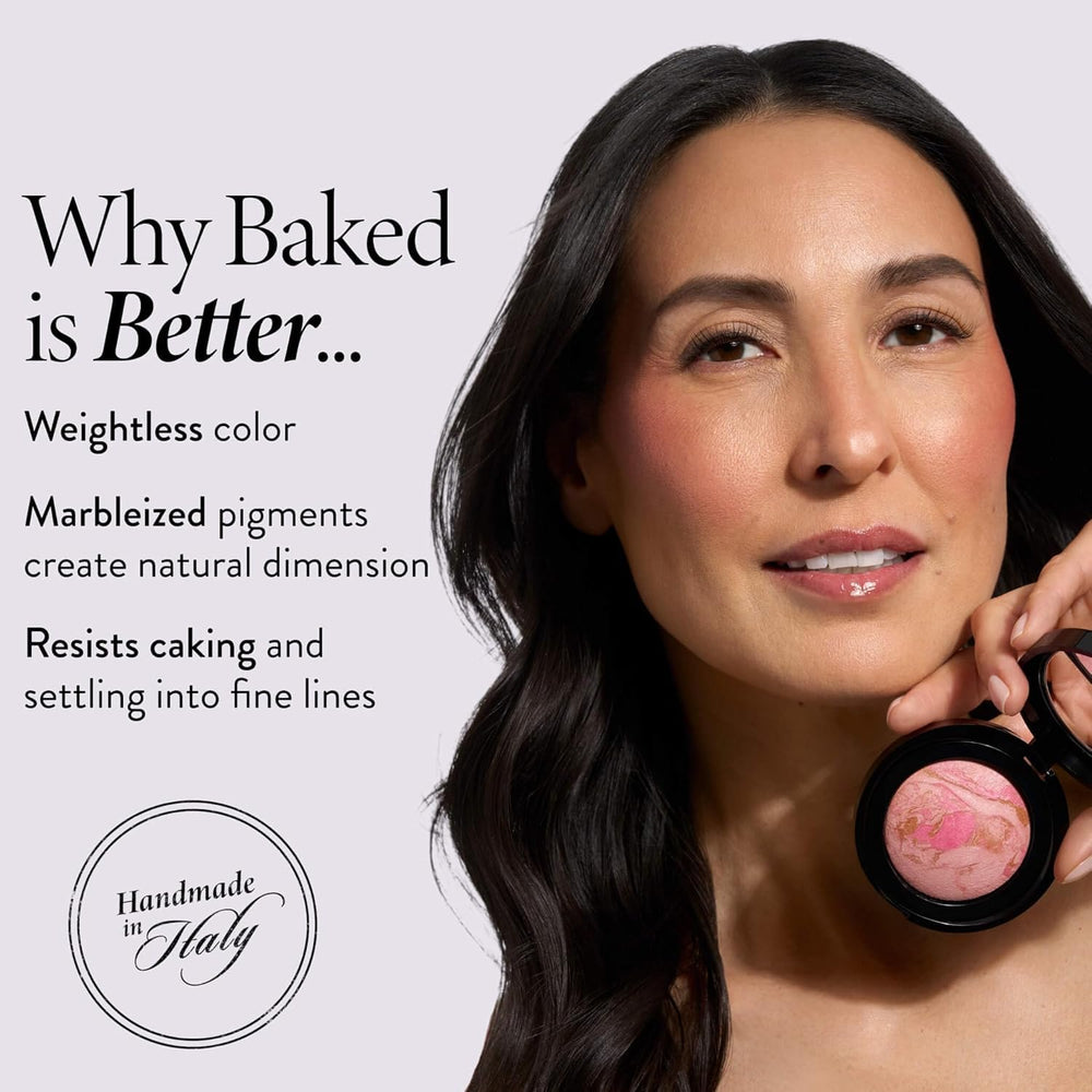 LAURA GELLER New York compact inside a small travel bag ready for quick refreshes