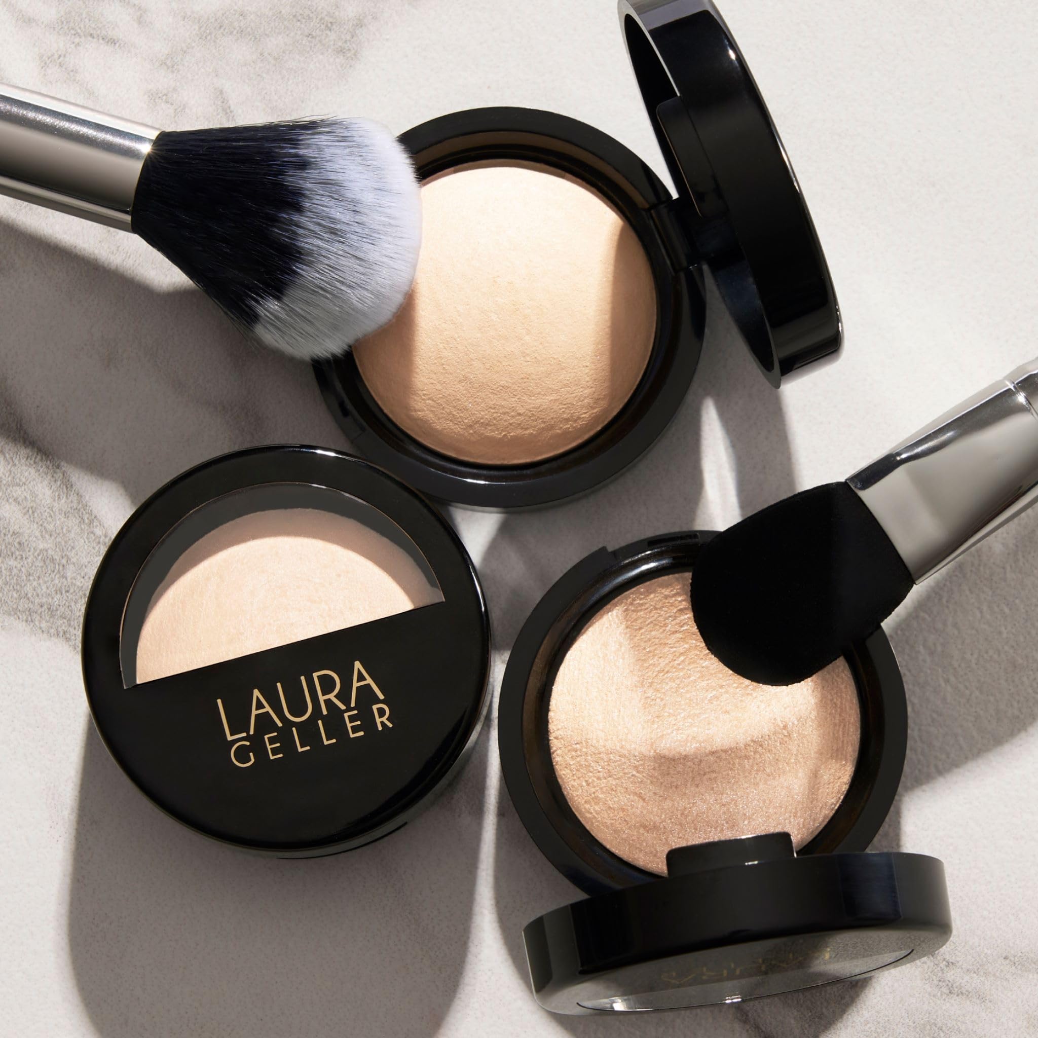 LAURA GELLER NEW YORK dampened brush intensifying sheen for vivid payoff