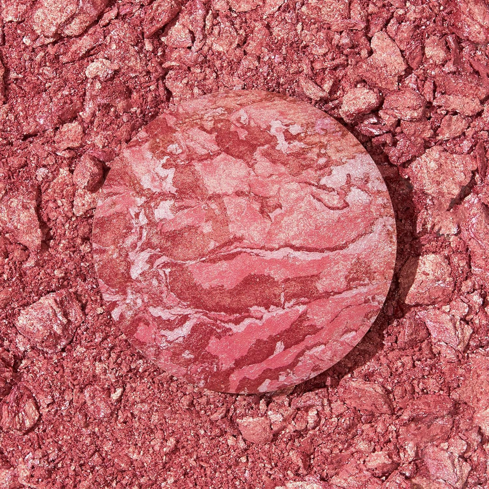LAURA GELLER NEW YORK label close-up highlighting shade name and product details