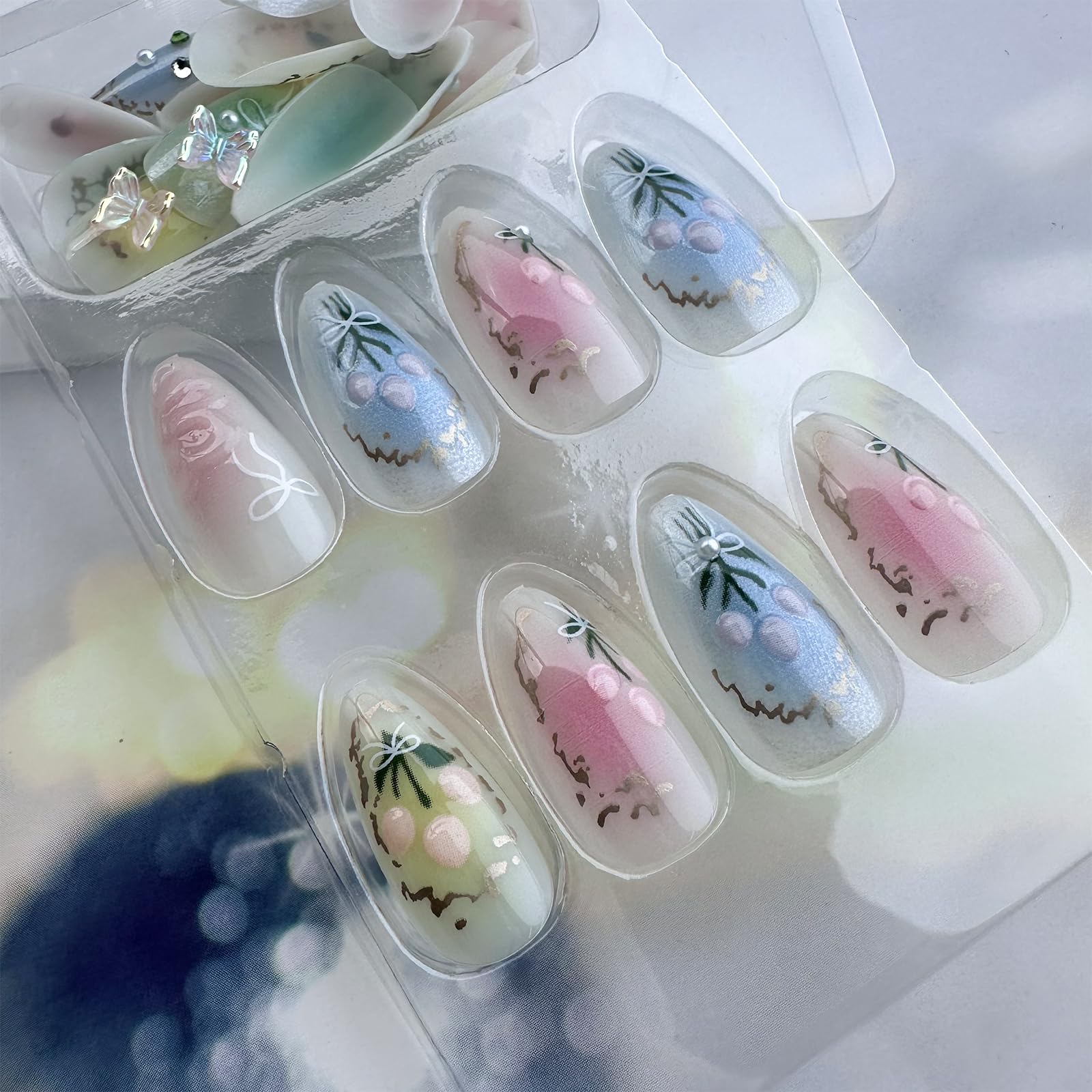 LBPEPAMZ lifestyle image of woman wearing nails for party-ready instant manicure