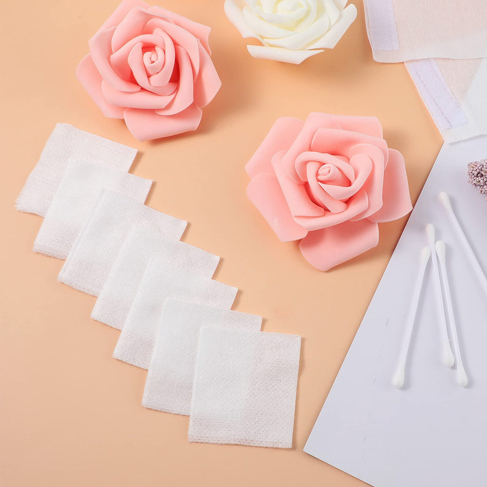 Leelosp pad in use removing makeup demonstrating gentle effective cleansing