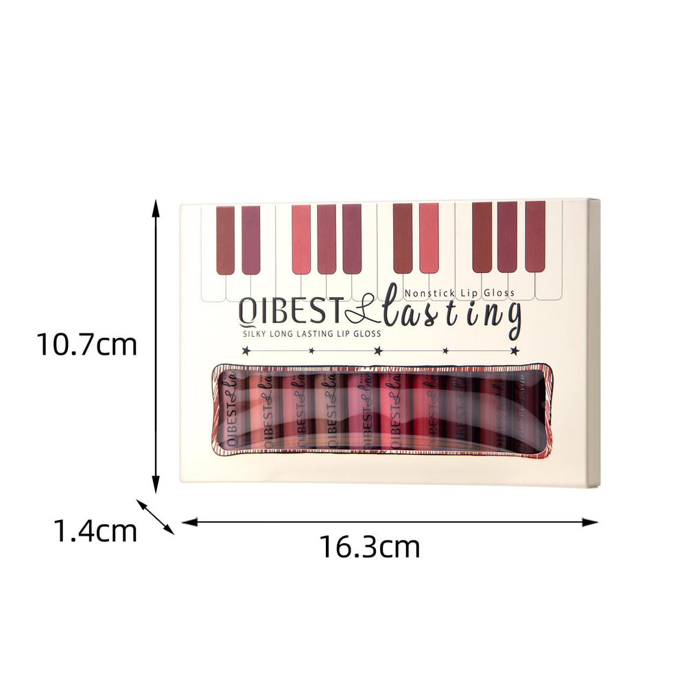 lepke size scale with hand showing product scale and travel-friendly benefit