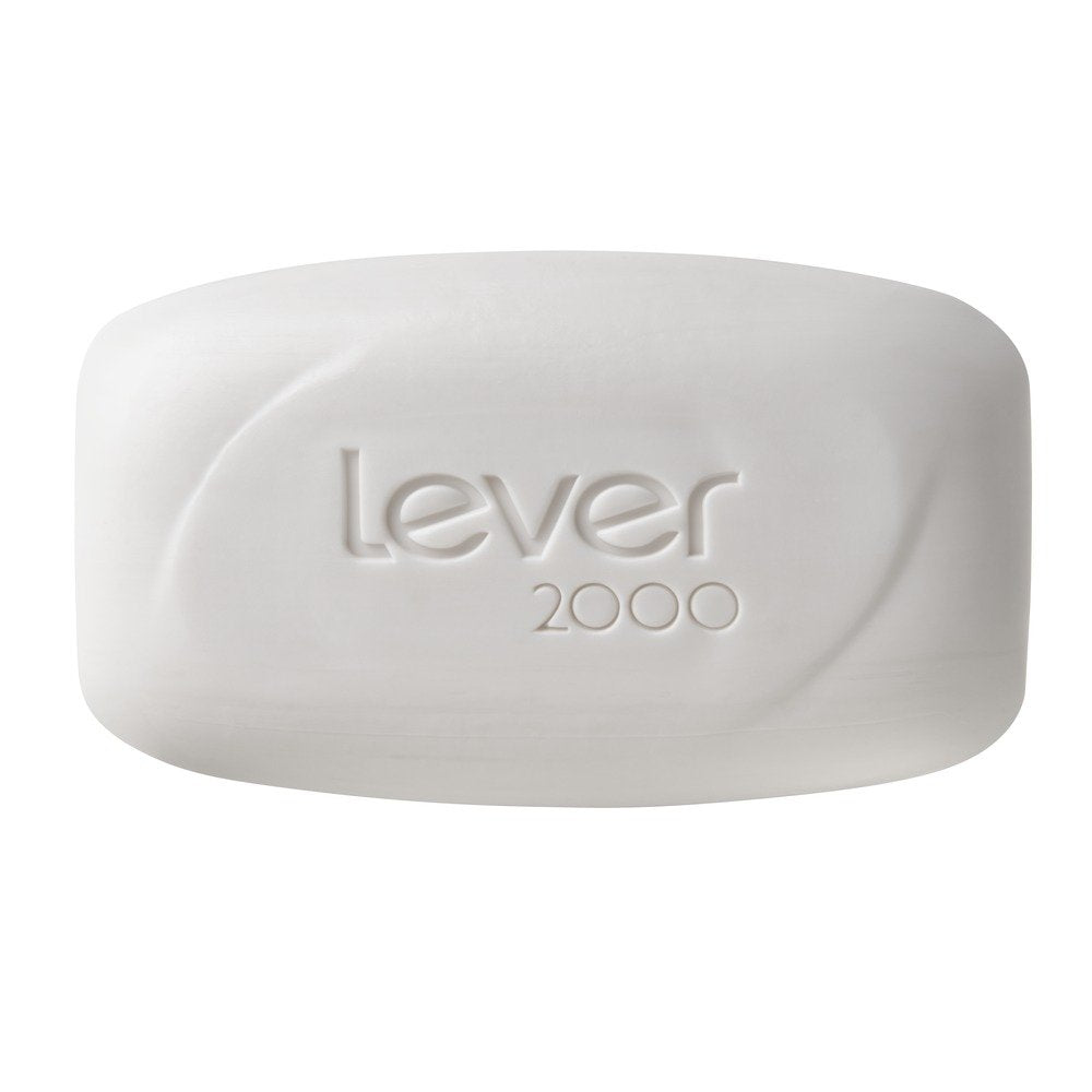 Lever 2000 original bar lather in hands demonstrating rich suds and thorough cleansing