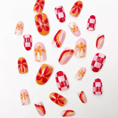 LFAAYYF nails worn on model hand showing comfortable fit and everyday style