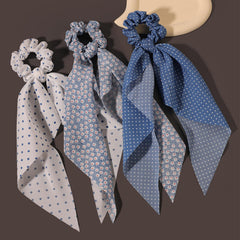 LFOUVRE knotted bow detail highlighting secure stitching and decorative tails