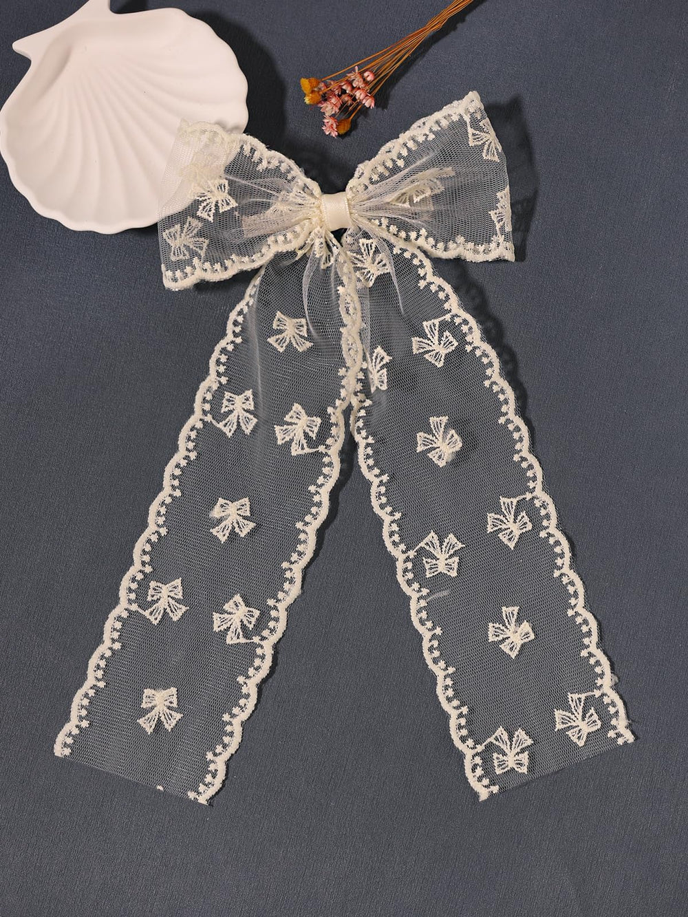 LFOUVRE packaging and three-piece set presentation ideal for gifting