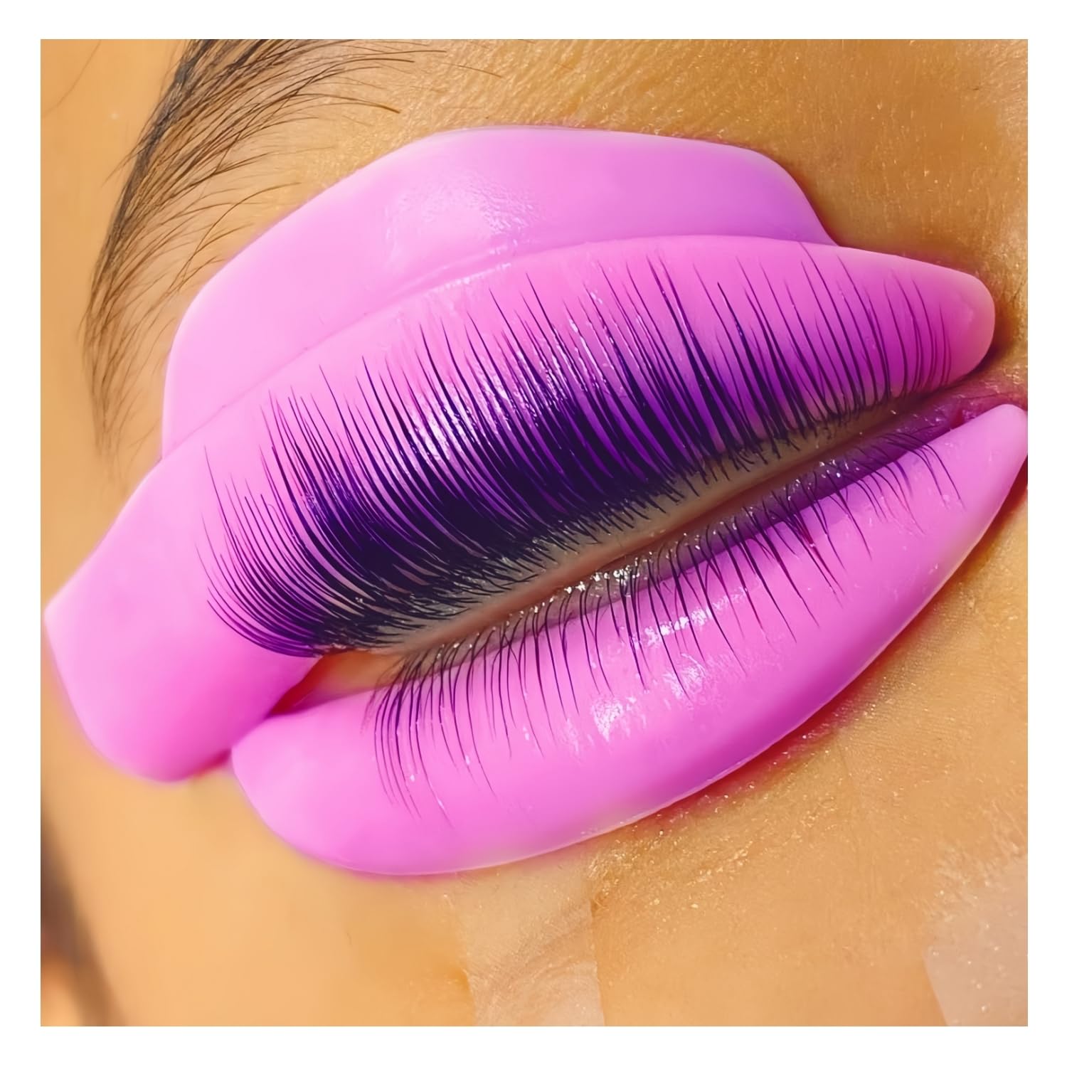 Liber Beauty front packaging showing violet reusable lash pads and rods, professional kit benefit