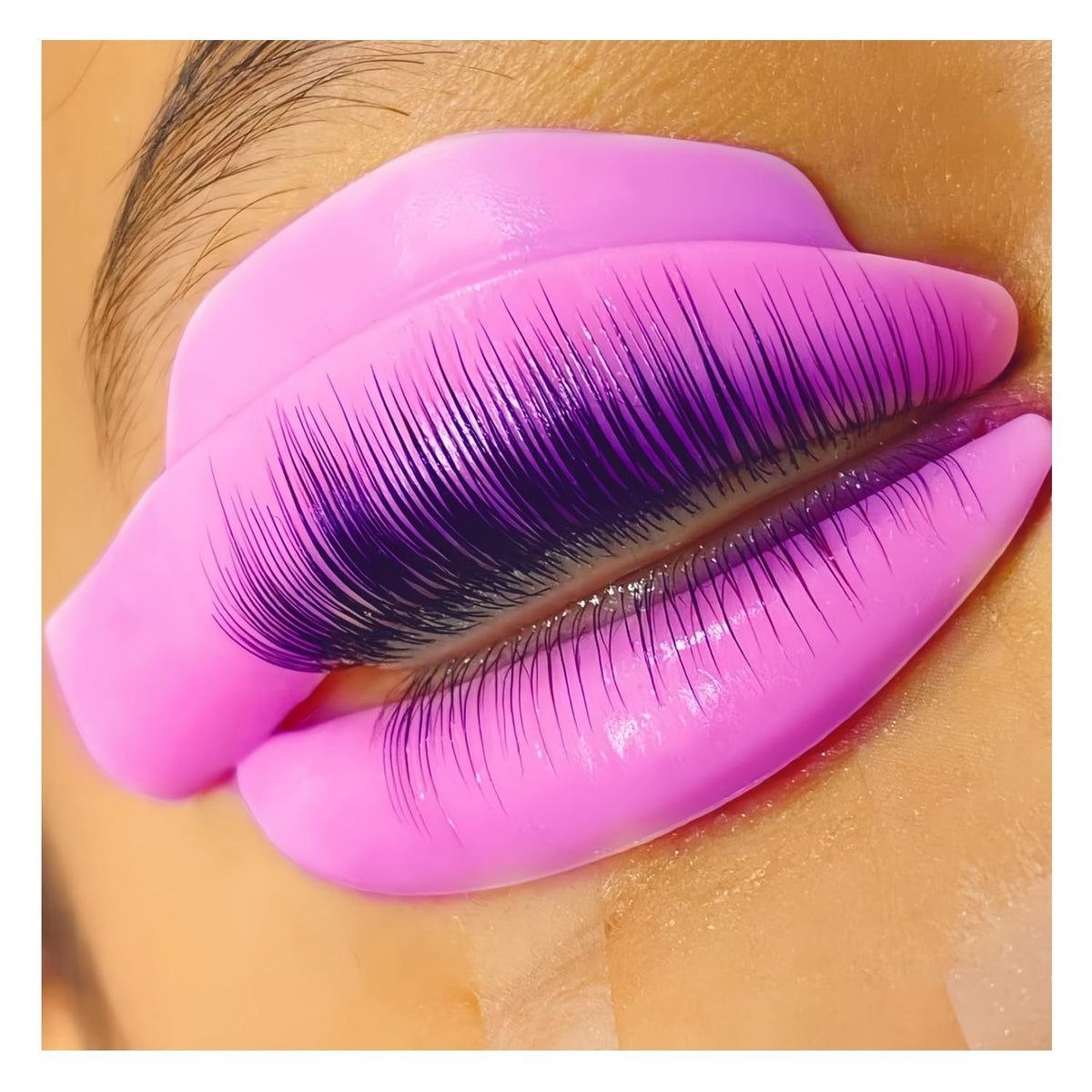 Liber Beauty front packaging showing violet reusable lash pads and rods, professional kit benefit