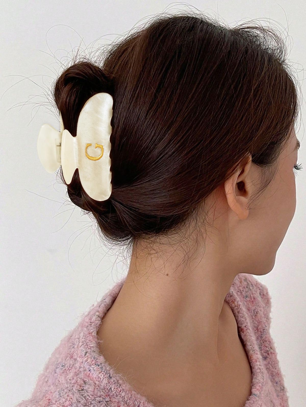 LILIE&WHITE G clip close texture highlighting smooth acrylic and glitter