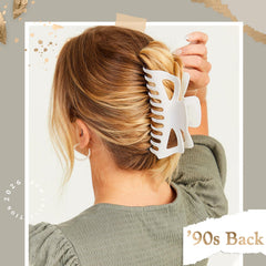 LILIEBE clip held in hand to show 5.5-inch scale, fits thick and voluminous hair