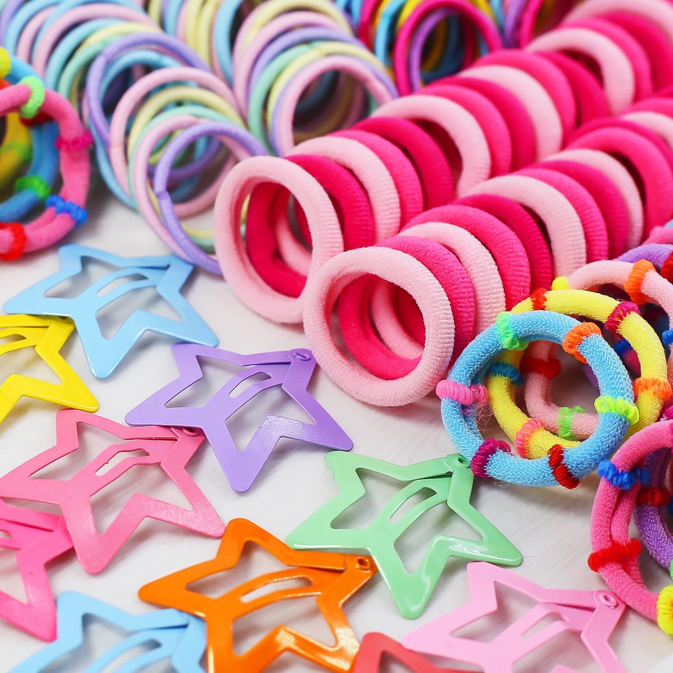 Lizioo close-up of elastic band texture showing soft stretch and gentle hold