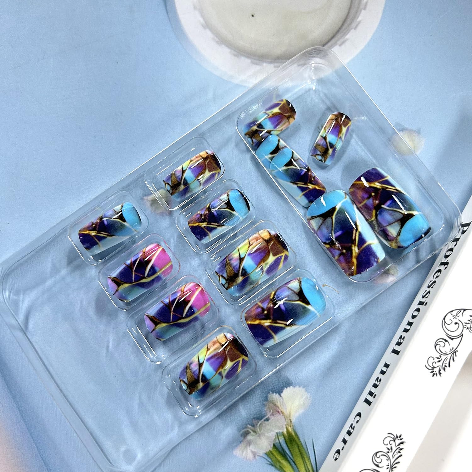 LOPMNGHT nails on hand styled for event-ready manicures and confident look