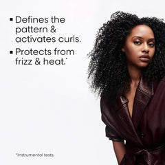 L'Oréal Professionnel Paris texture close-up displaying gel-cream finish for soft hold