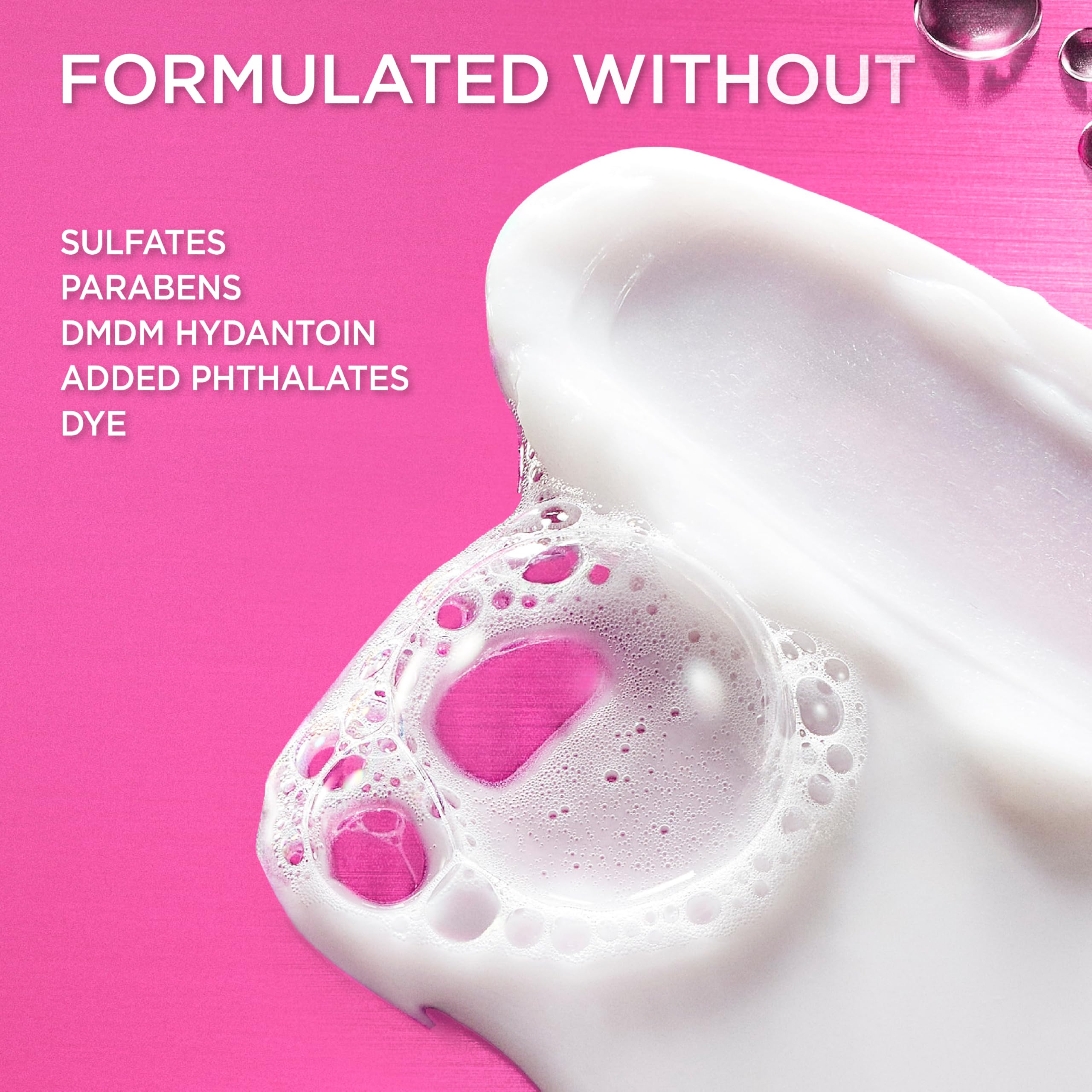 L'Oreal Paris magnolia and amber visual evoking the product's floral fragrance