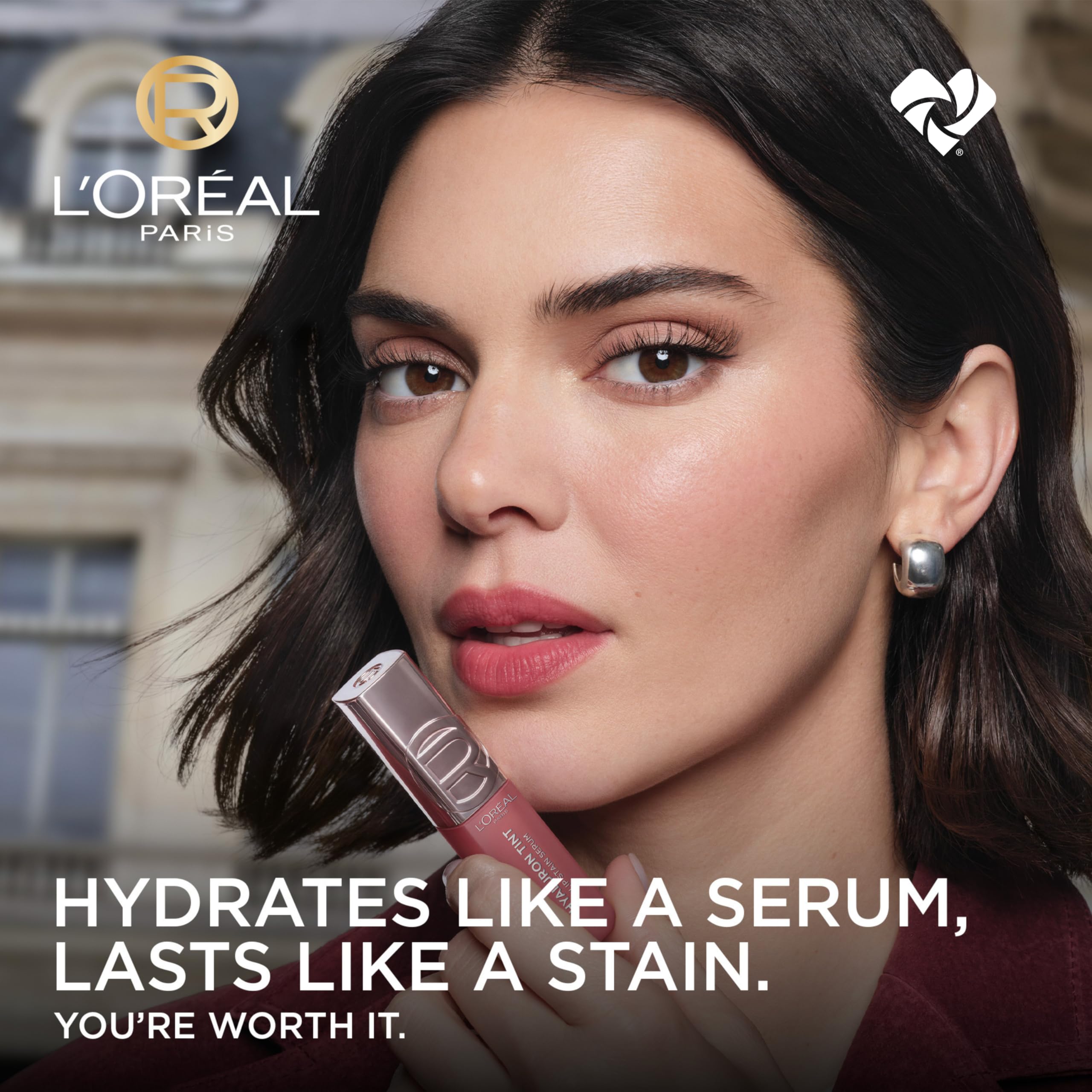 L'Oreal Paris texture swatches illustrating smooth hydrating finish and color payoff