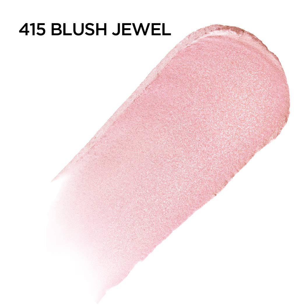 L'Oreal Paris doe-foot applicator delivering precise shimmer for controlled application