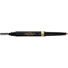 L'Oreal Paris triangular tip close-up highlighting precision edges for defined brows