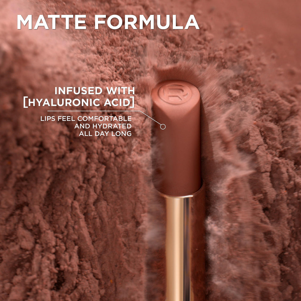 L'Oreal Paris lipstick applied on lips showing comfortable hydrated look benefit