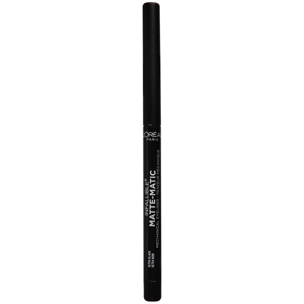 L'Oreal Paris close-up of tip and built-in sharpener for precise matte lines
