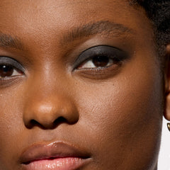 L'Oreal Paris Le Shadow Stick close-up of tip texture for smooth blendability
