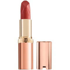 L'Oreal Paris front packaging showing shade name and compact benefit