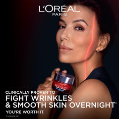 L'Oreal Paris rich cream texture melting on fingertips for instant hydration benefit