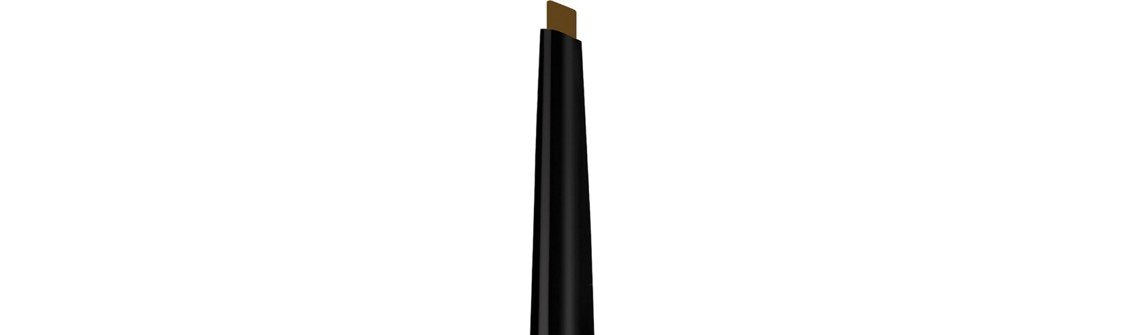 L'Oréal Paris spoolie blending action on brows for natural, diffused finish