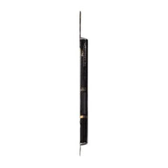 L'Oreal Paris pen barrel and cap label highlighting product information