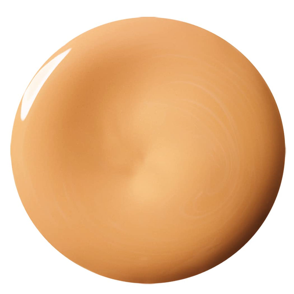 L'Oreal Paris pump dispensing foundation for precise, mess-free application benefit