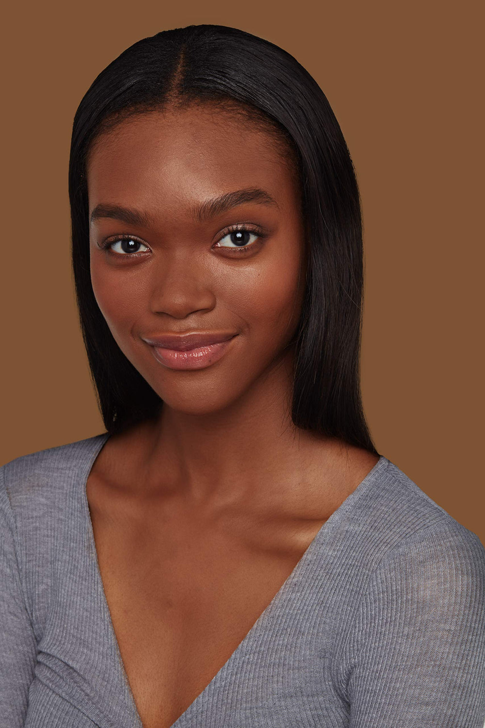 L'Oreal Paris creamy foundation texture close-up demonstrating blendability