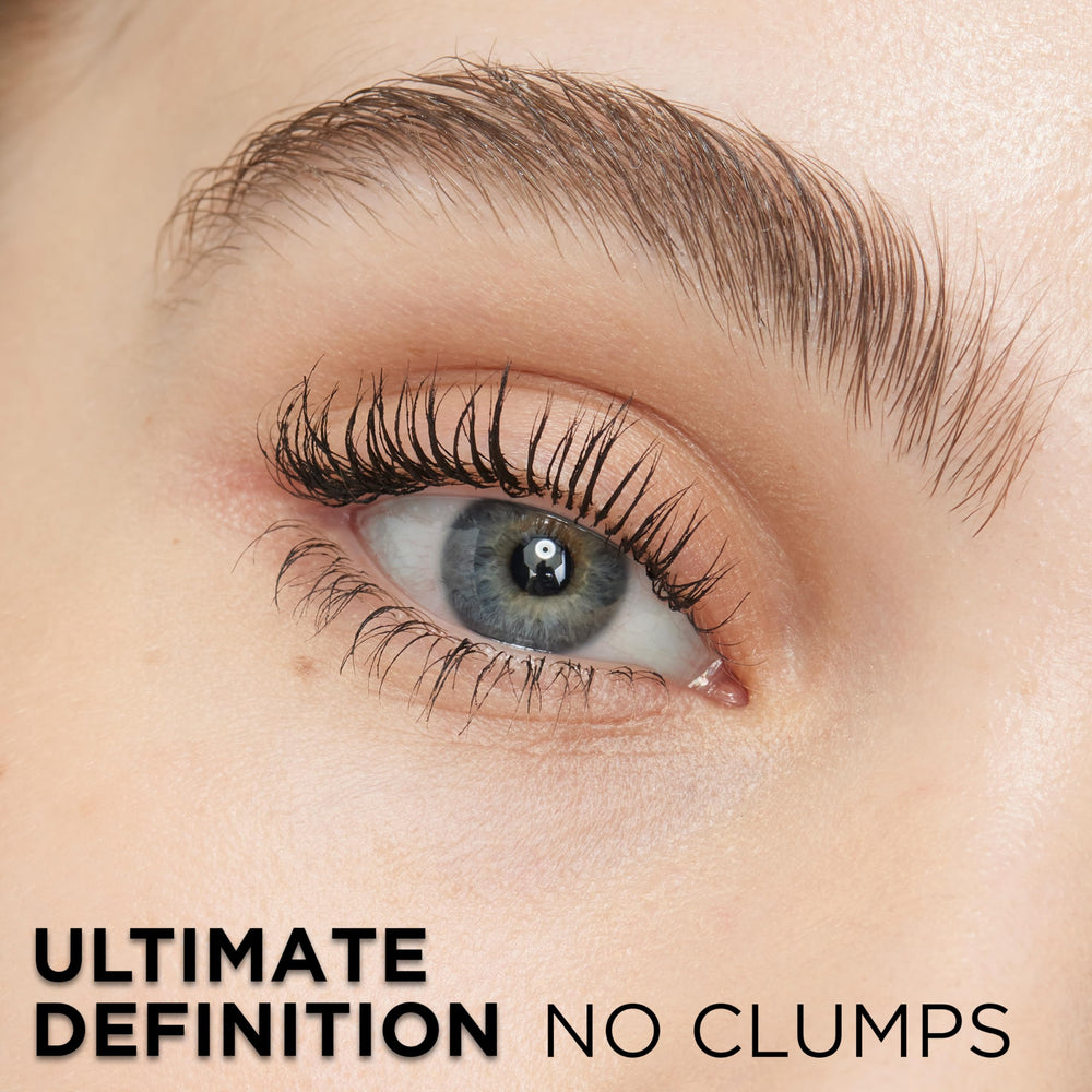 L'Oreal Paris Telescopic before and after lashes showing visible lengthening