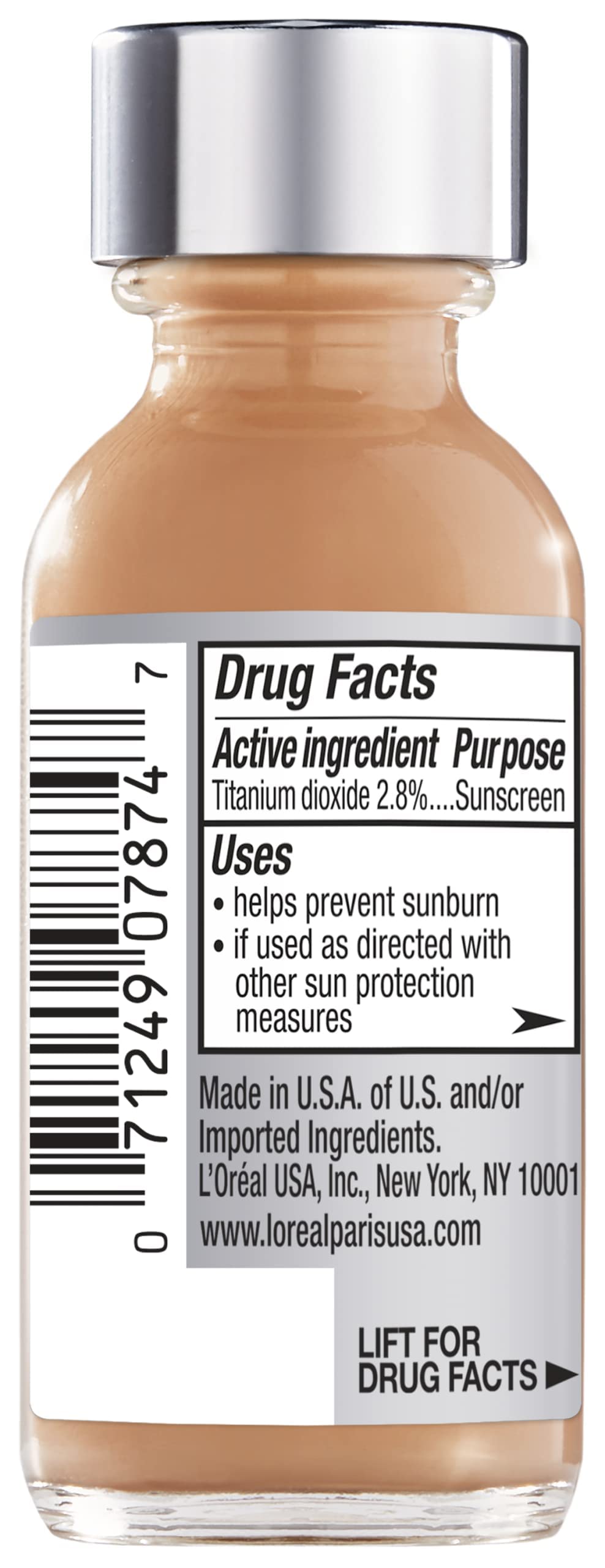 L'Oreal Paris foundation texture close-up highlighting smooth blendability