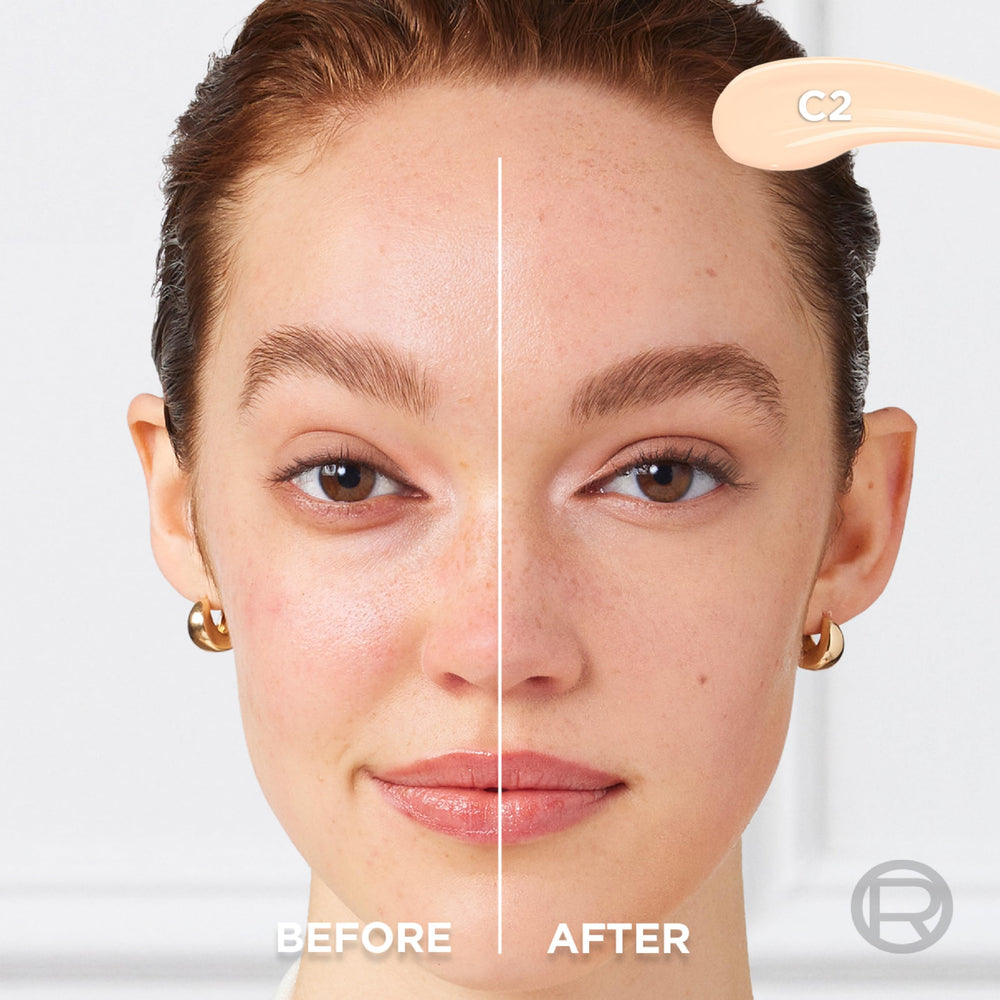 L'Oreal Paris flat-tip applicator close-up for precise under-eye application