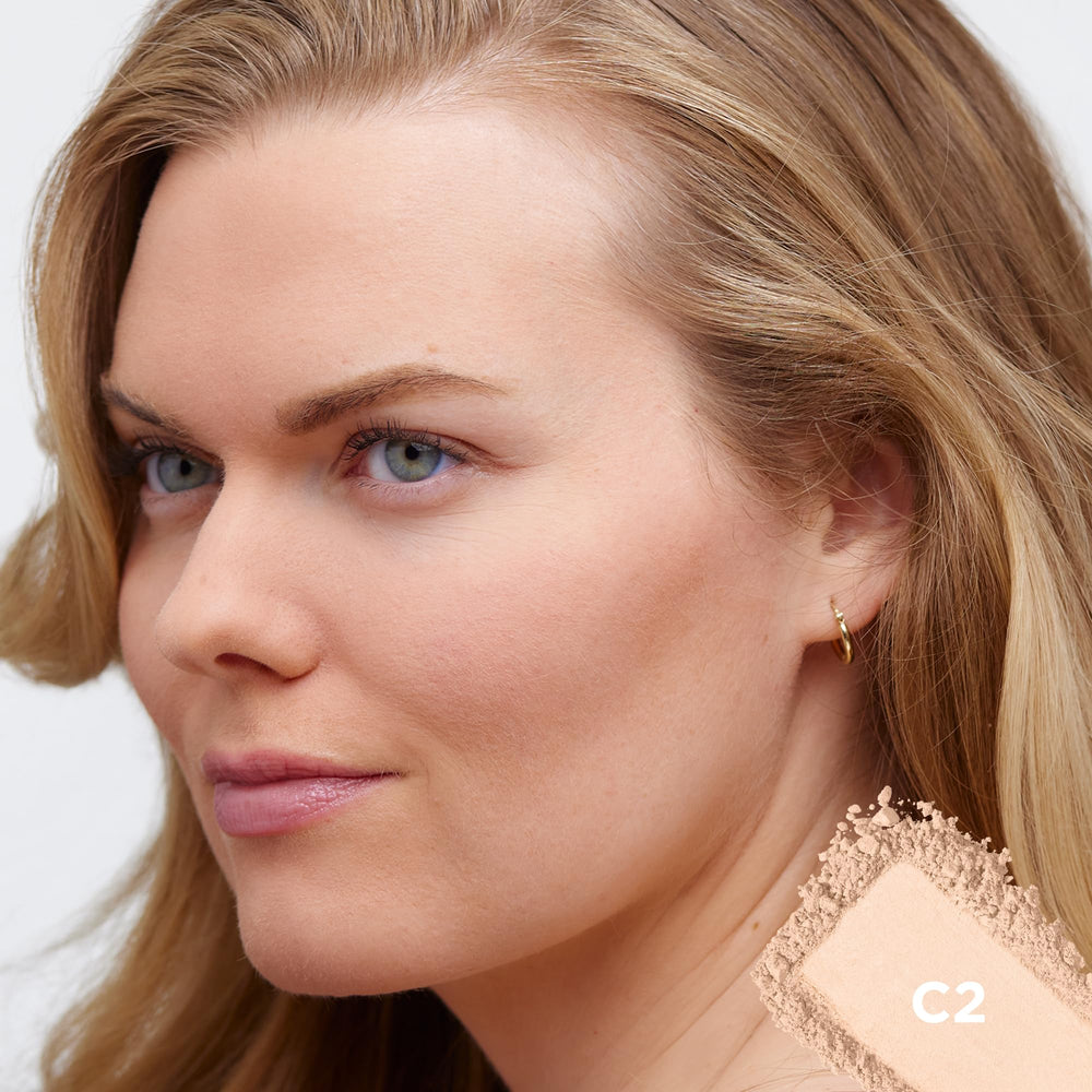 L'Oreal Paris True Match powder texture close-up highlighting blendable finish benefit