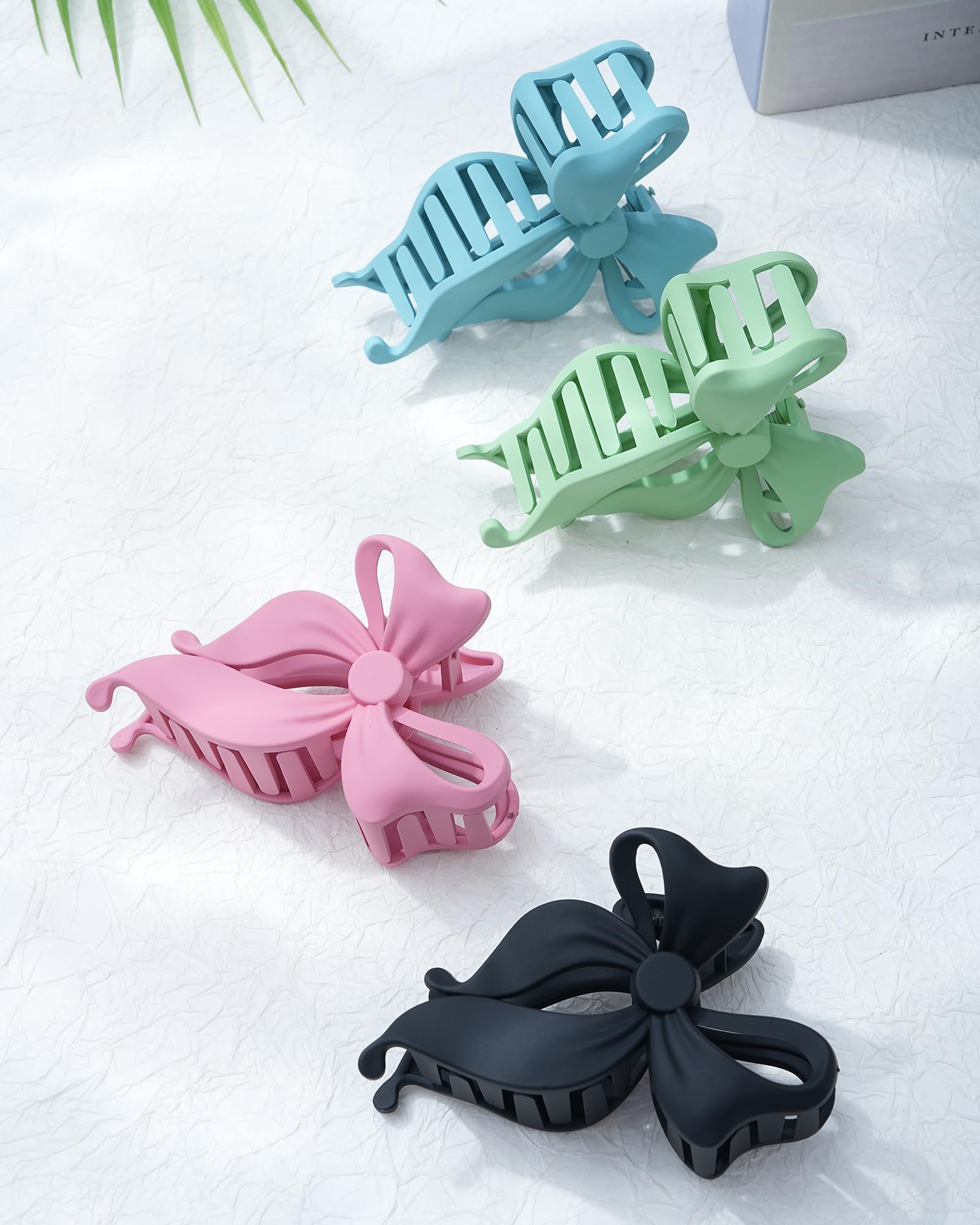 Lourny clip inside purse illustrating travel-friendly convenience