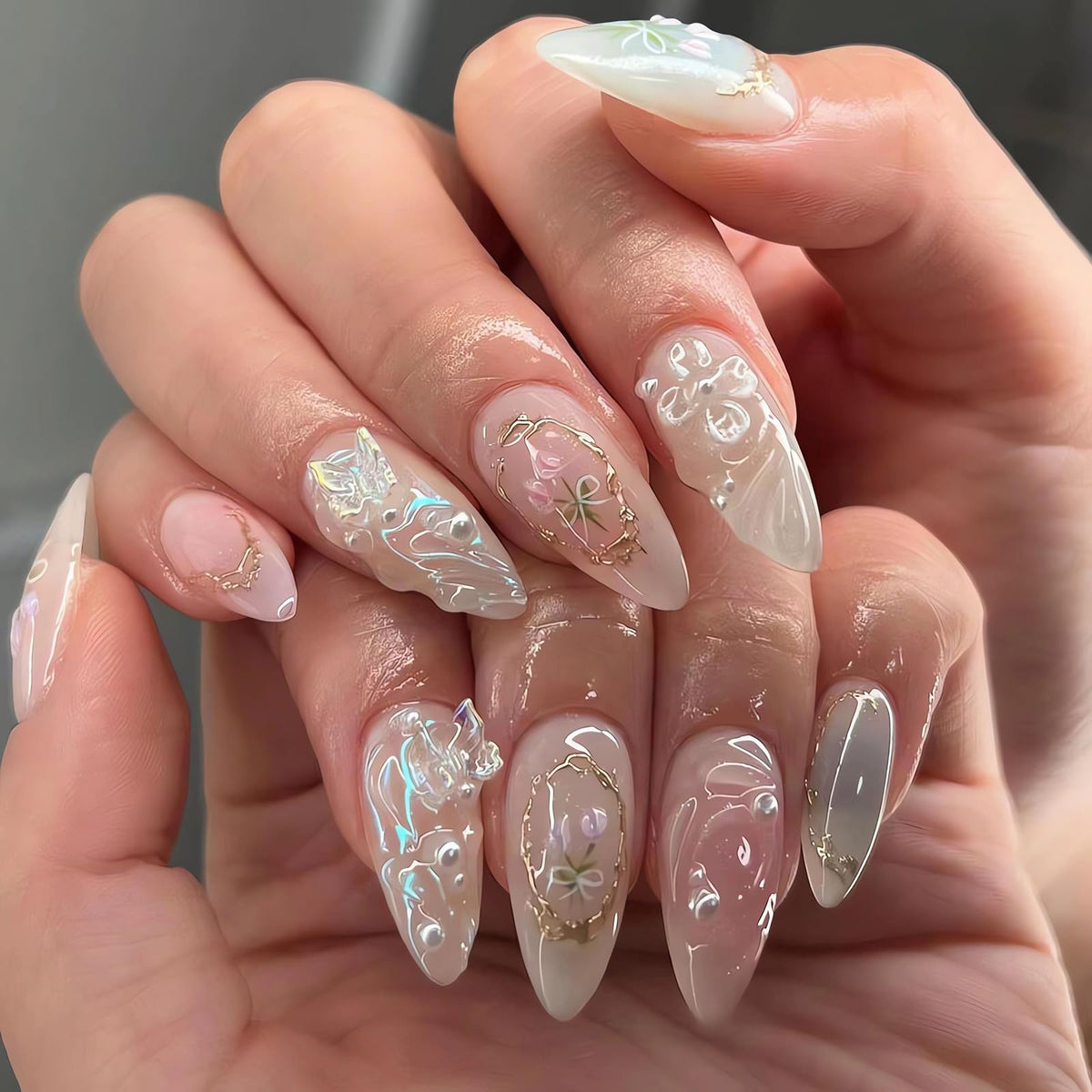 LPOODDNU front packaging showing 24-piece pink almond press-on set and charms benefit instant manicure