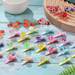 luinabio spread of mixed-color clips on table suggesting sharing options