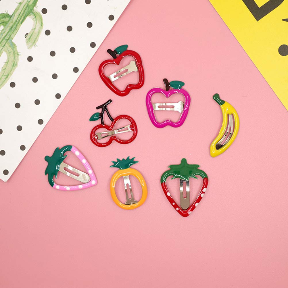 Lurrose close-up strawberry clip detail highlighting playful design benefit