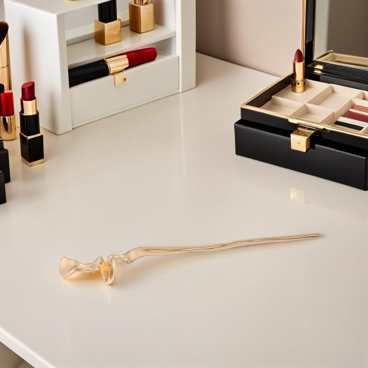 Lurrose hair stick next to a ruler showing length and suitability