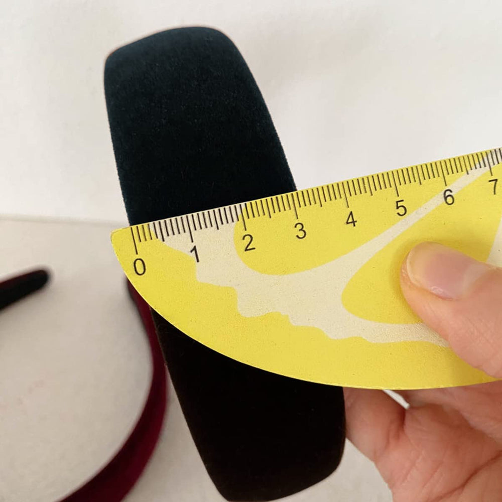 Lvyeer packaging and label detail shows brand reliability and care info