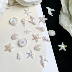LYLYNB beach-themed manicure lifestyle image for summer inspiration