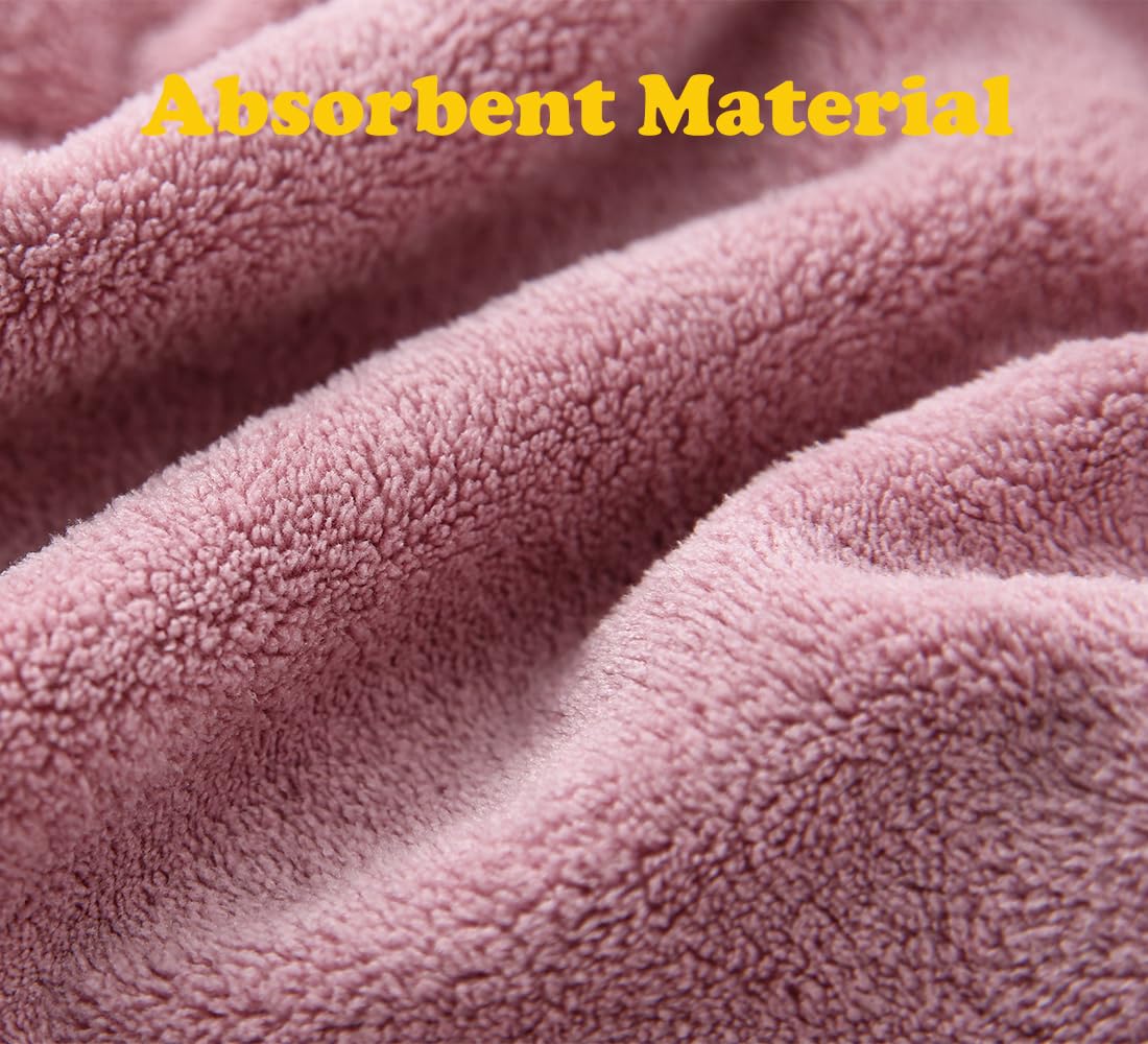 M-bestl button and loop fastener detail showing secure hold and hands-free convenience