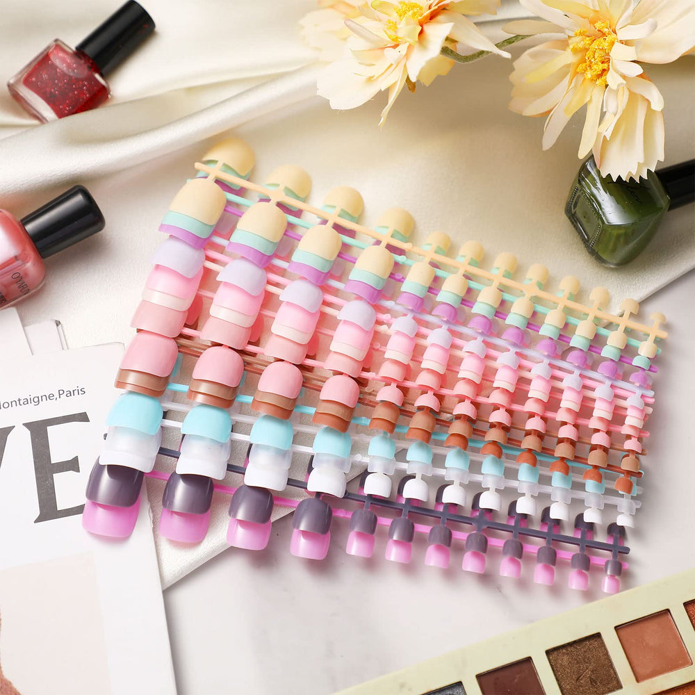 Maitys lifestyle summer sandals scene highlighting polished toes for confidence